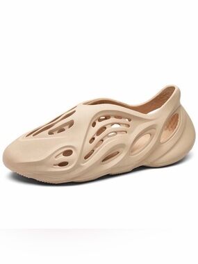 Stylish Peach Slip-On Sandals Foam Runners Size Men 7.5
